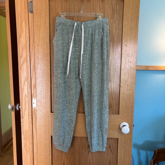 Wiholl Fuzzy Sage Green Pajama Loungewear Set Size Large - Picture 10 of 14